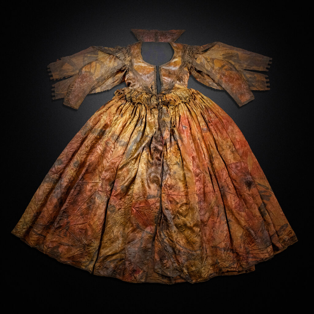 Antique dress found in shipwreck